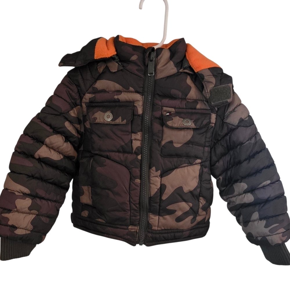Tommy Hilfiger Camouflage Puffer Jacket with Orange Lining and Hood